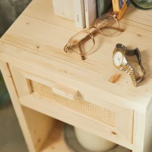 magasin pas cher Hannun Table De Chevet Avec Tiroir En Bois D’épicéa De Couleur Beige 18